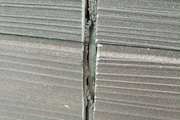 外壁のシーリングの劣化